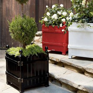 Classic Square Cast Iron Planter HS-P005 for Timeless Gardens